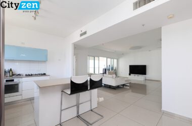 Ir Yamim, Stunning sea-view apartment for sale, Ir Yamim